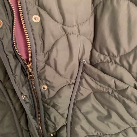 J Crew Signature Puffer Primaloft size M green - Picture 3 of 9